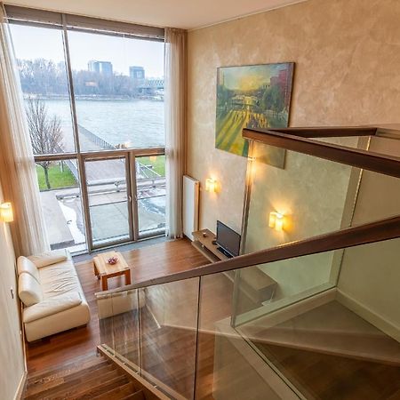 Luxury With Danube River View บราติสลาวา ภายนอก รูปภาพ