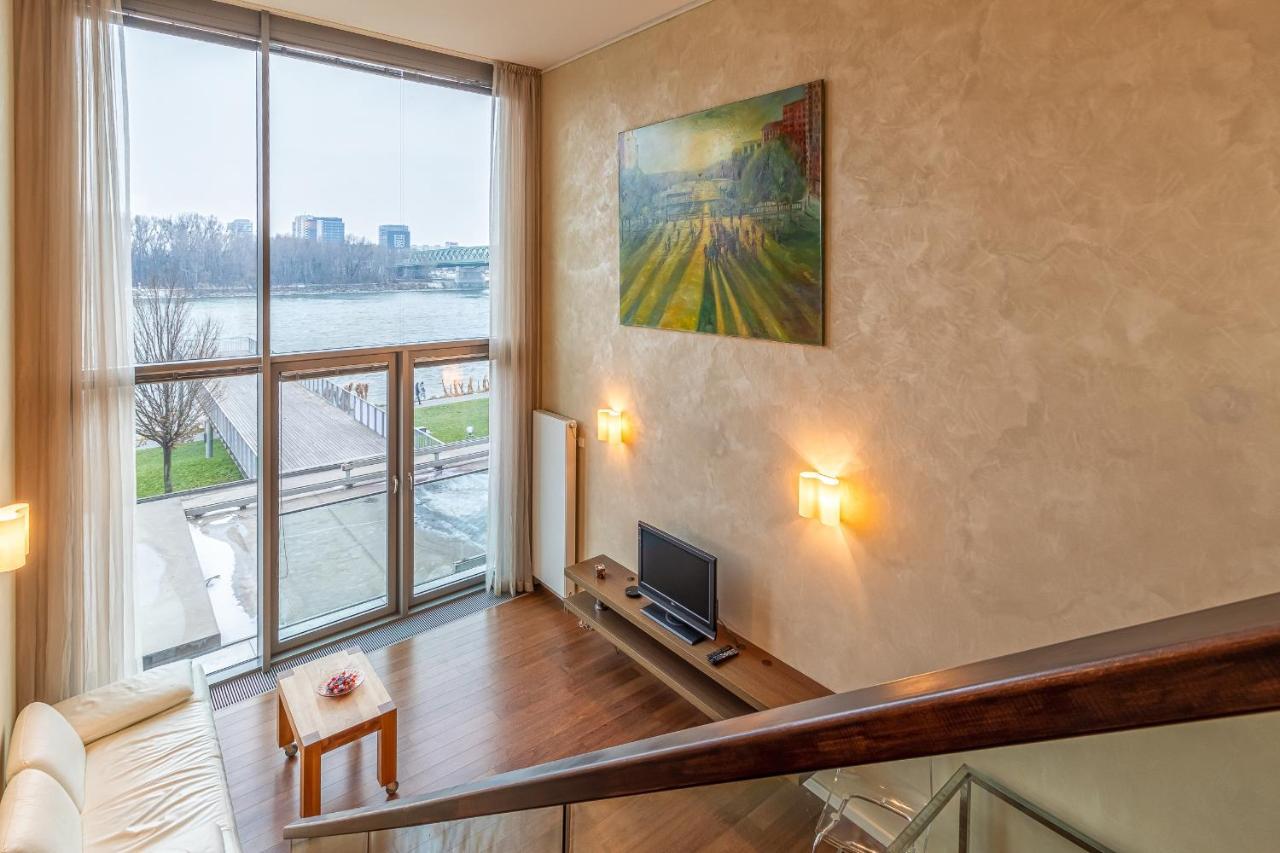 Luxury With Danube River View บราติสลาวา ภายนอก รูปภาพ