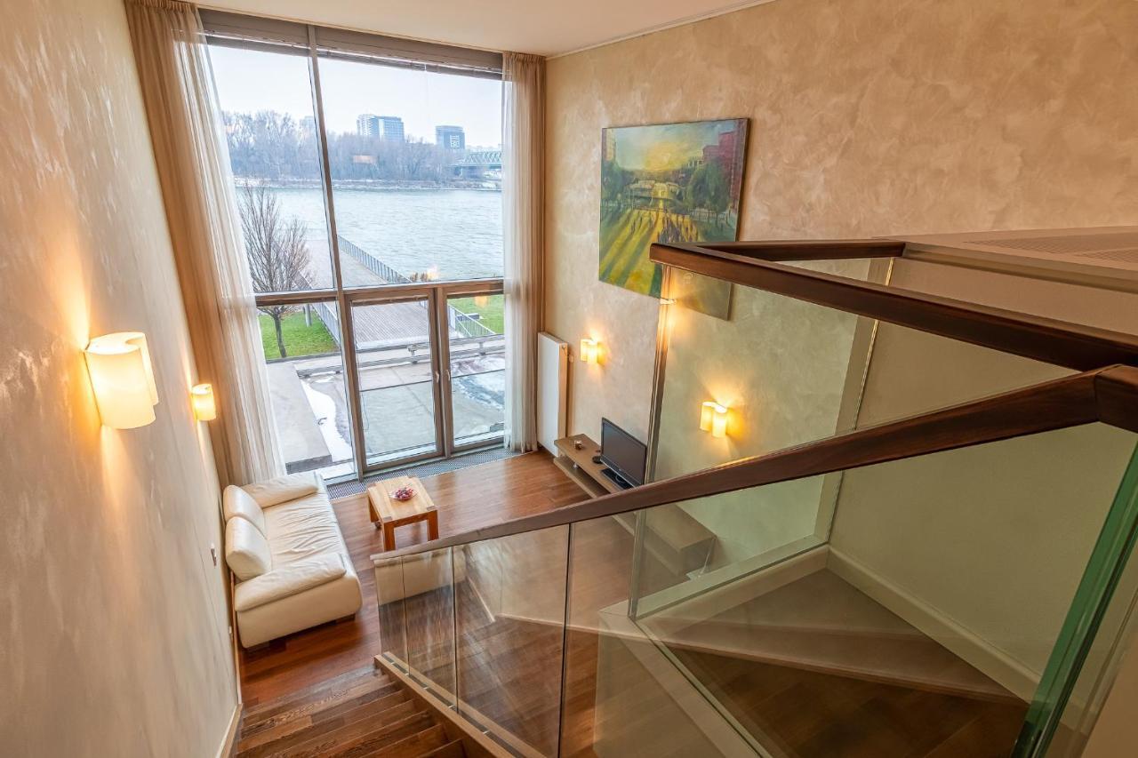 Luxury With Danube River View บราติสลาวา ภายนอก รูปภาพ